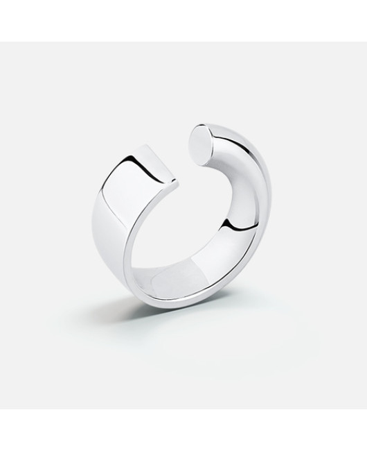 Стильное кольцо из серебра